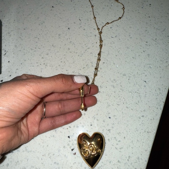 Jewelry - Gold Heart Necklace